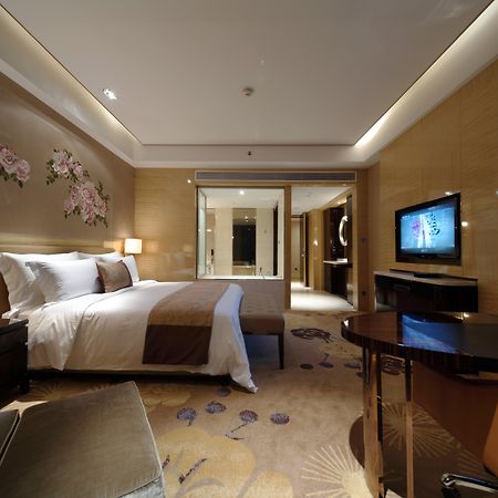 Отель Intercontinental Shijiazhuang By Ihg Экстерьер фото