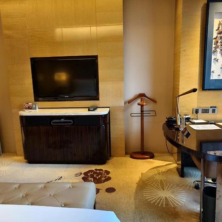 Отель Intercontinental Shijiazhuang By Ihg Экстерьер фото