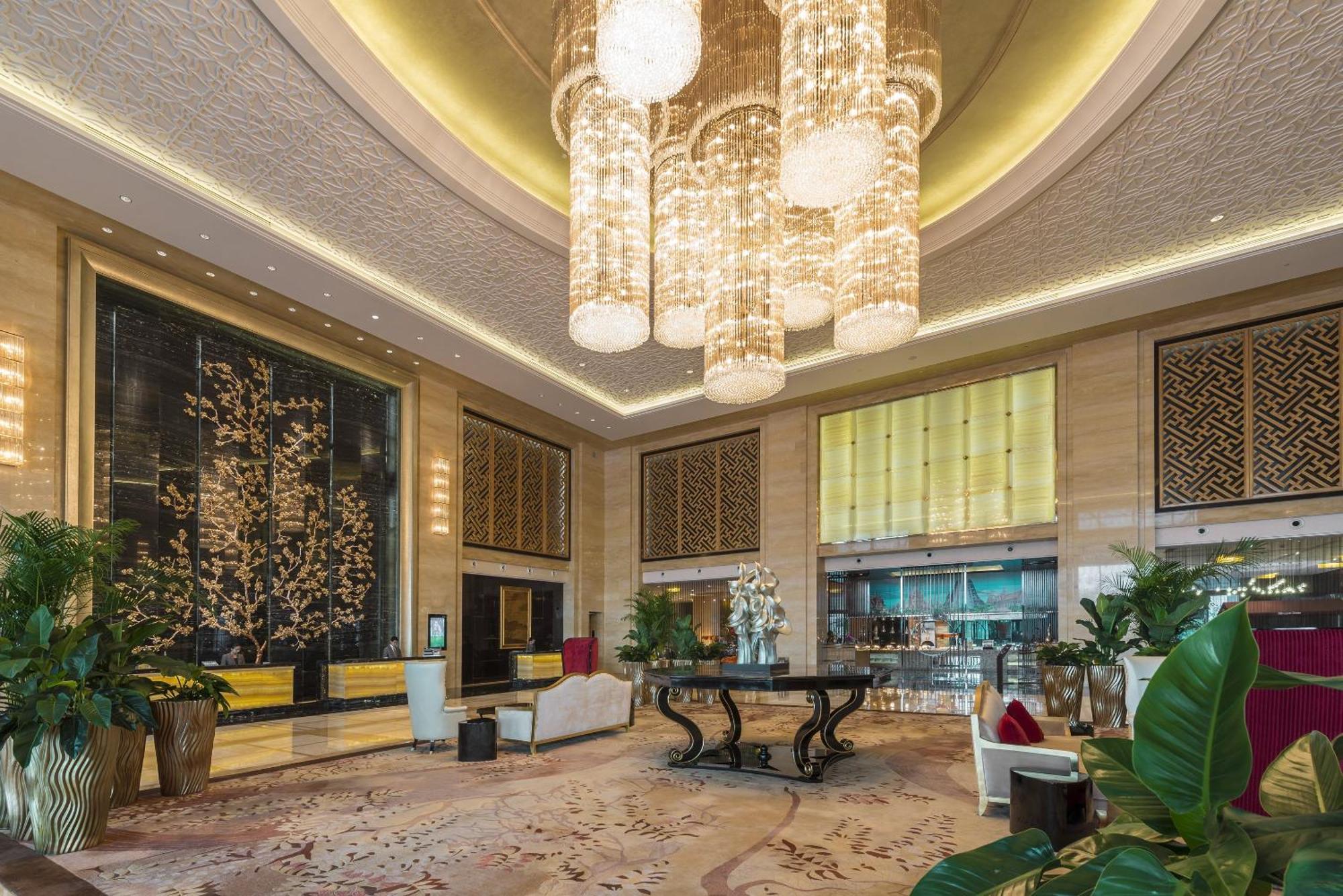Отель Intercontinental Shijiazhuang By Ihg Экстерьер фото