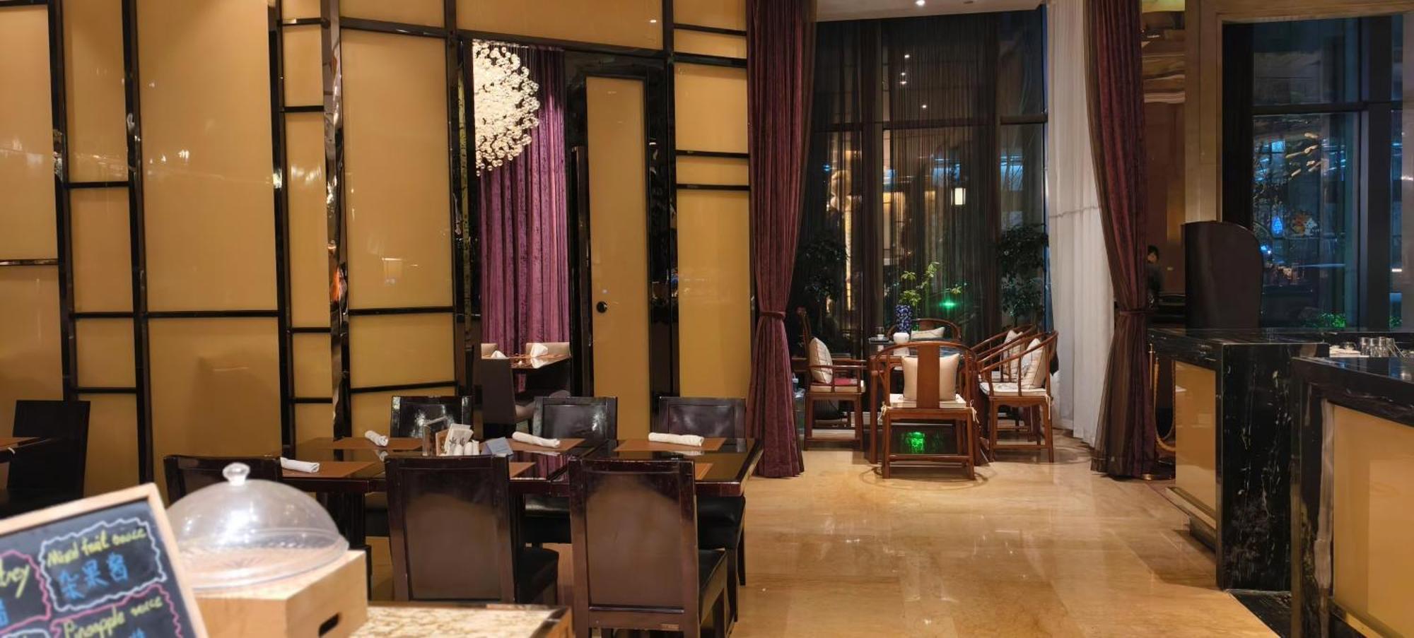 Отель Intercontinental Shijiazhuang By Ihg Экстерьер фото